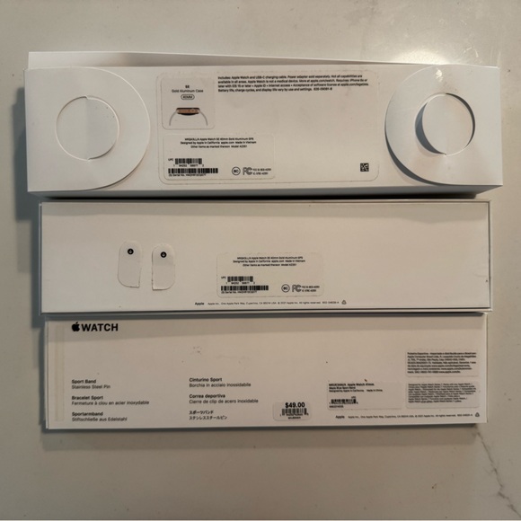 Rose Gold Apple Watch SE 40MM with Abyss Blue Sport Band + Extra Bands - Picture 3 of 8